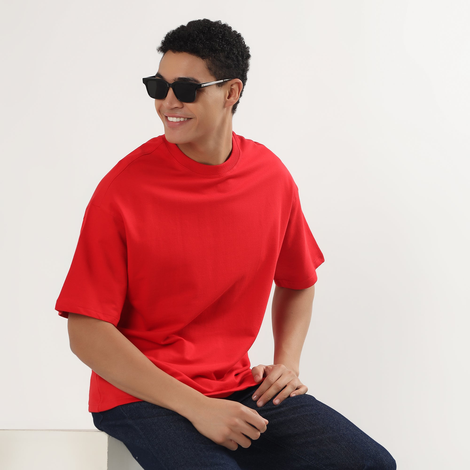 Red tee-shirt men